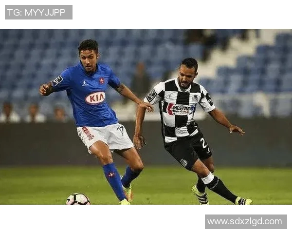 南京足球队在世锦赛中的比赛经验与表现分析探讨